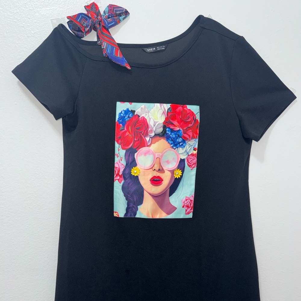 SHEIN Black Mini Dress with Vibrant Graphic